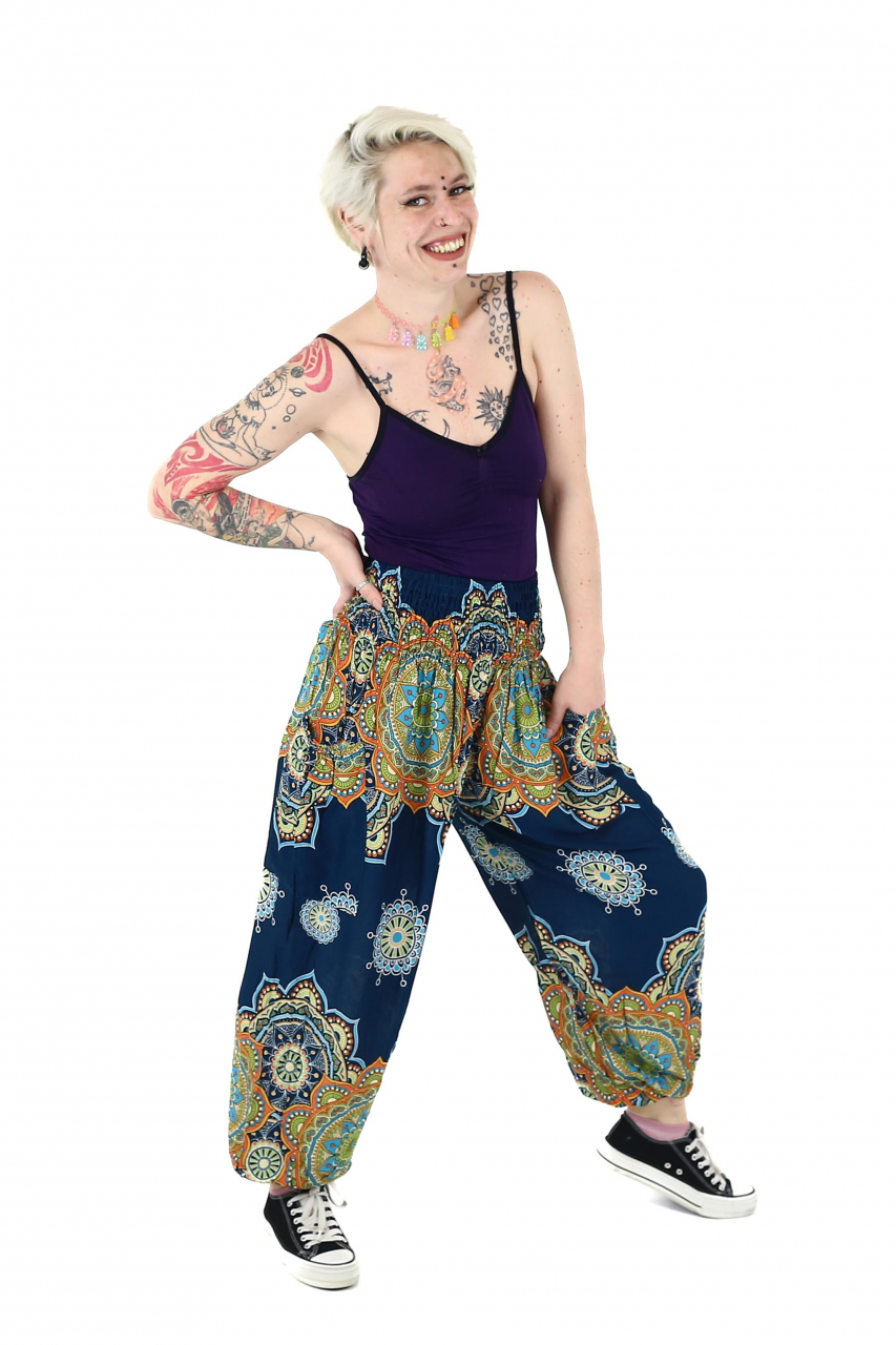 Pantaloni Jasmine cu print abstract si dungi - Multicolor [2]