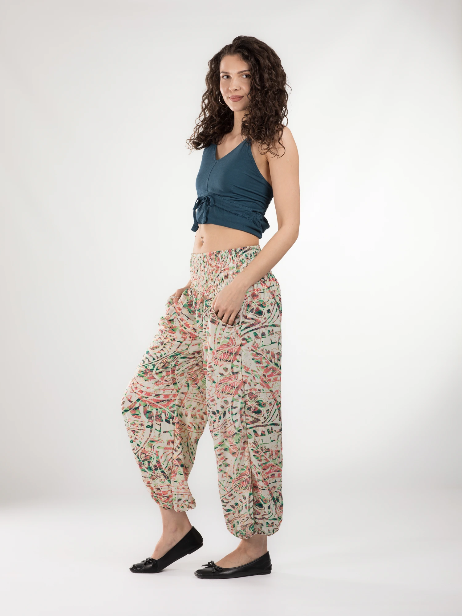 Pantaloni Jasmine din material fluid - Model 4 [3]