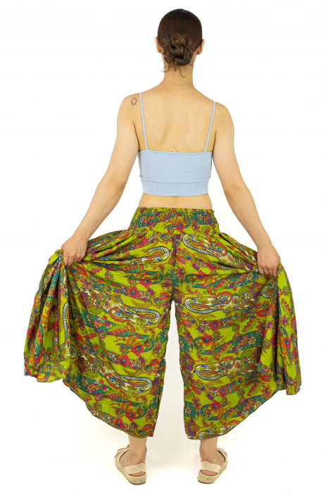 Pantaloni largi din material fluid cu imprimeu floral - Model 2 [5]