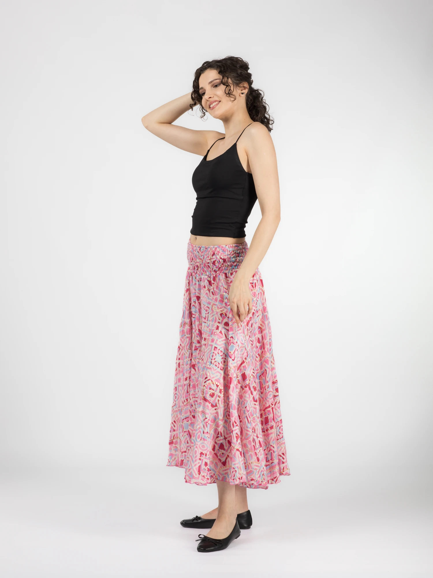 Pantaloni largi din material fluid cu print și fir auriu - Model 25 [3]