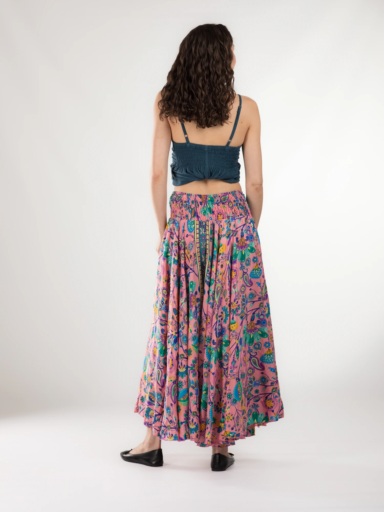 Pantaloni largi din material fluid cu print și fir auriu - Model 28 [4]