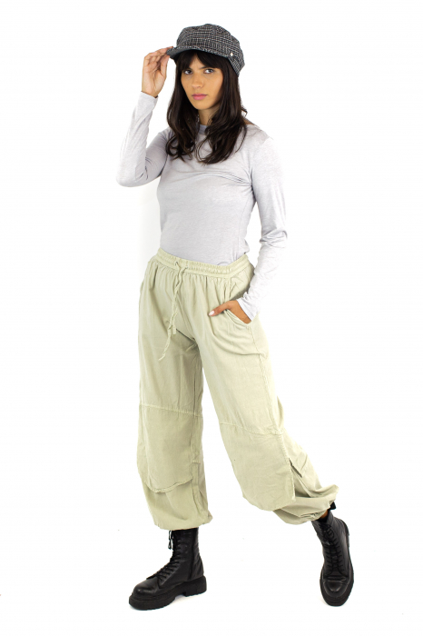Pantaloni lejeri intr-o culoare - Rosu [2]