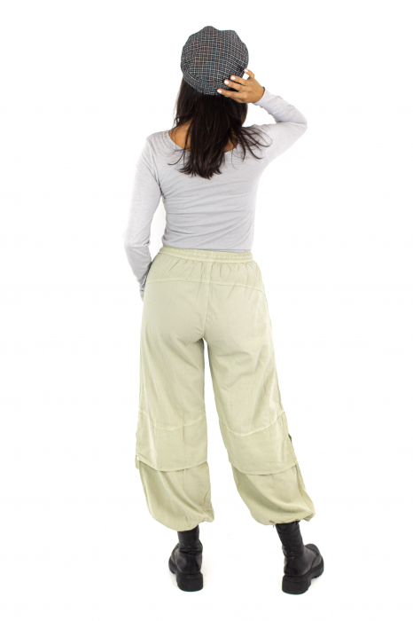 Pantaloni lejeri intr-o culoare - Rosu [3]