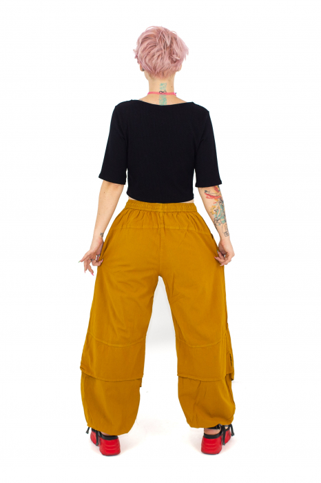 Pantaloni lejeri intr-o culoare - Rosu [4]