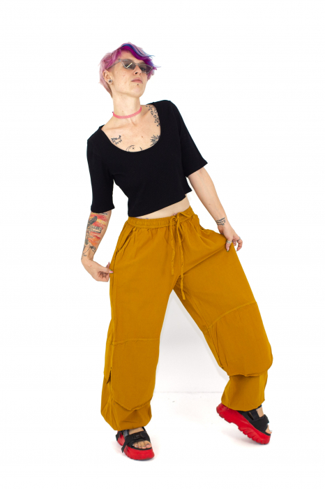 Pantaloni lejeri intr-o culoare - Rosu [3]
