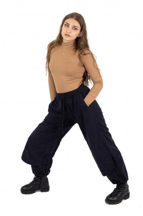 Pantaloni lejeri intr-o culoare - Rosu [3]