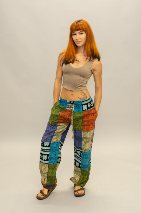 Pantaloni patch cu print all over, motive hinduse - Multicolor [4]