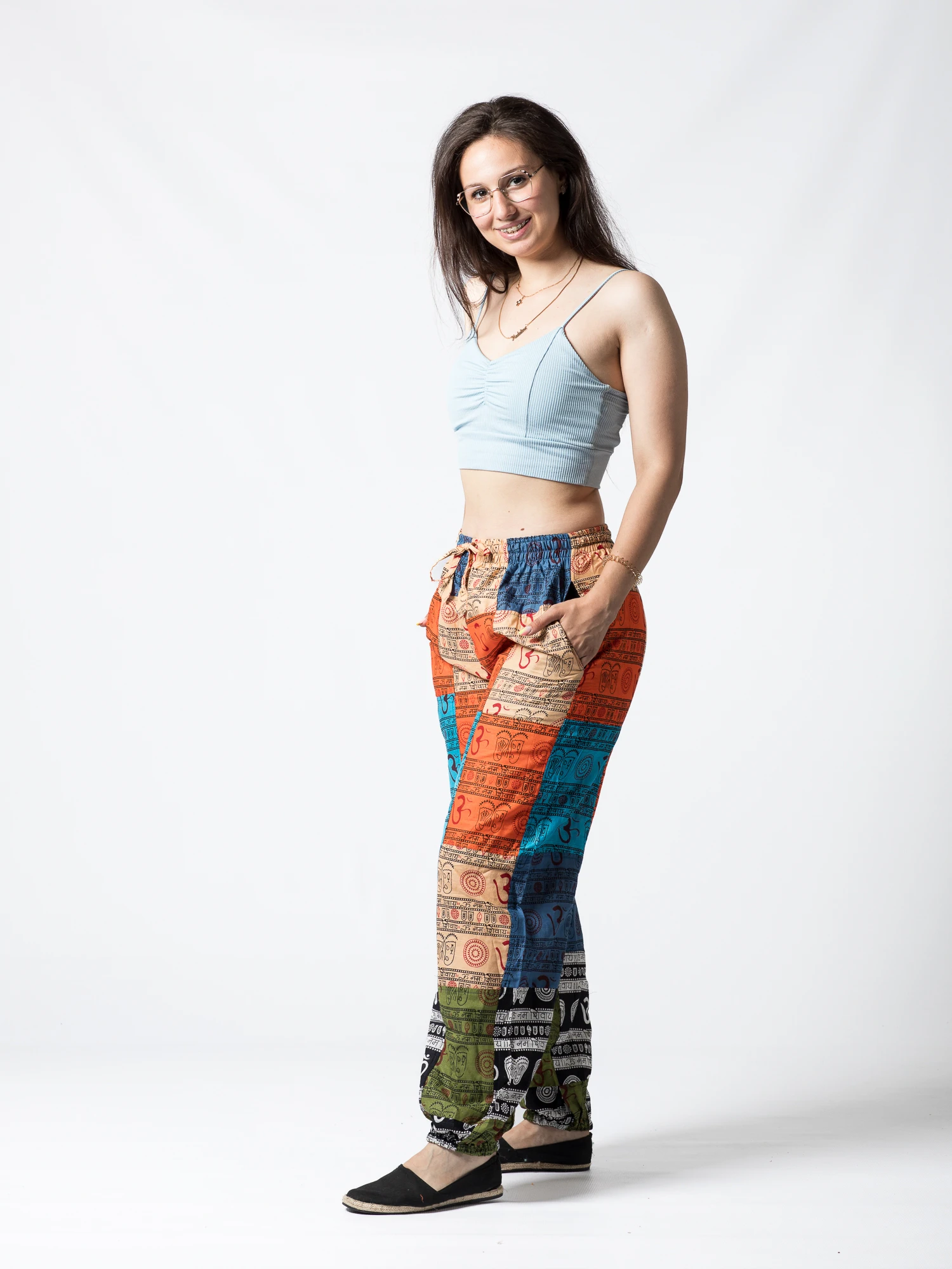 Pantaloni patch cu print all over, motive hinduse - Multicolor [3]