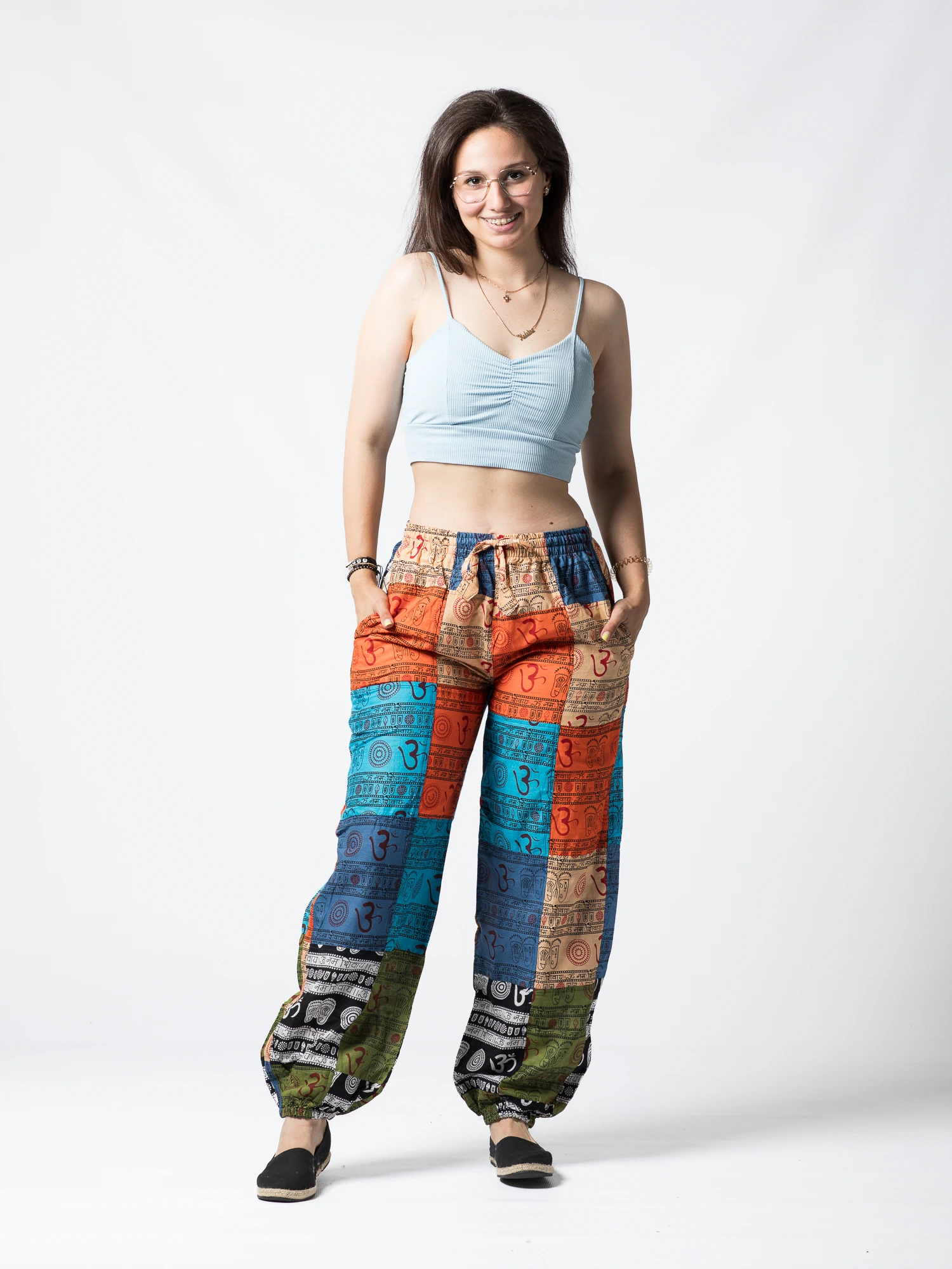 Pantaloni patch cu print all over, motive hinduse - Multicolor [2]