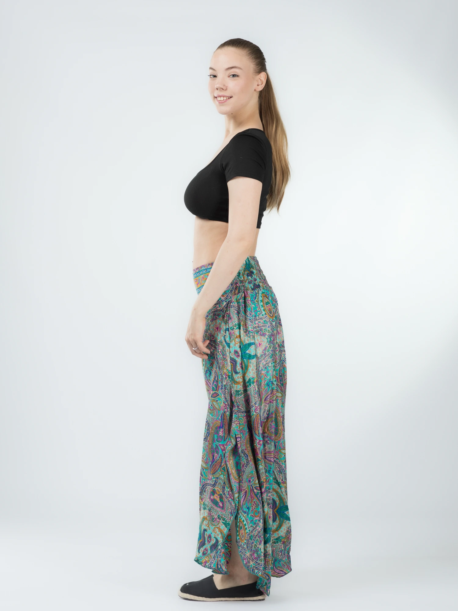 Pantaloni Petal Tips din material fluid - Model 3 [3]
