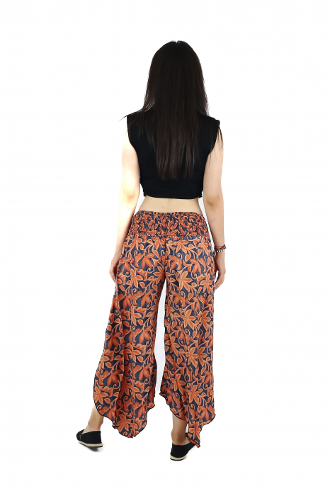 Pantaloni Petal Tips din material fluid - Model 47 [5]