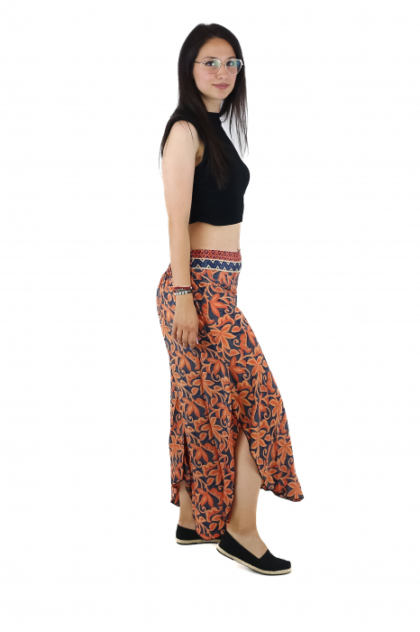 Pantaloni Petal Tips din material fluid - Model 47 [4]