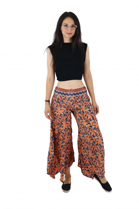 Pantaloni Petal Tips din material fluid - Model 47 [3]