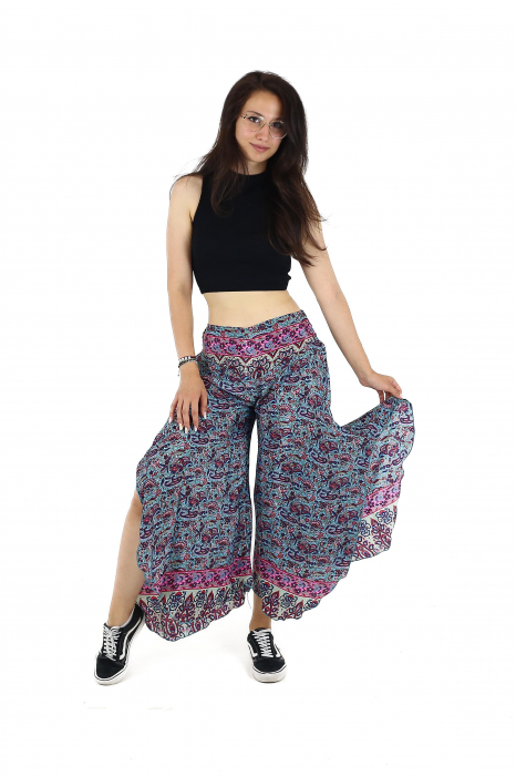Pantaloni Petal Tips din material fluid - Model 63 [5]