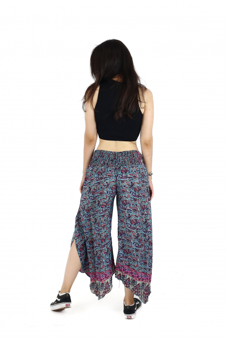 Pantaloni Petal Tips din material fluid - Model 63 [4]
