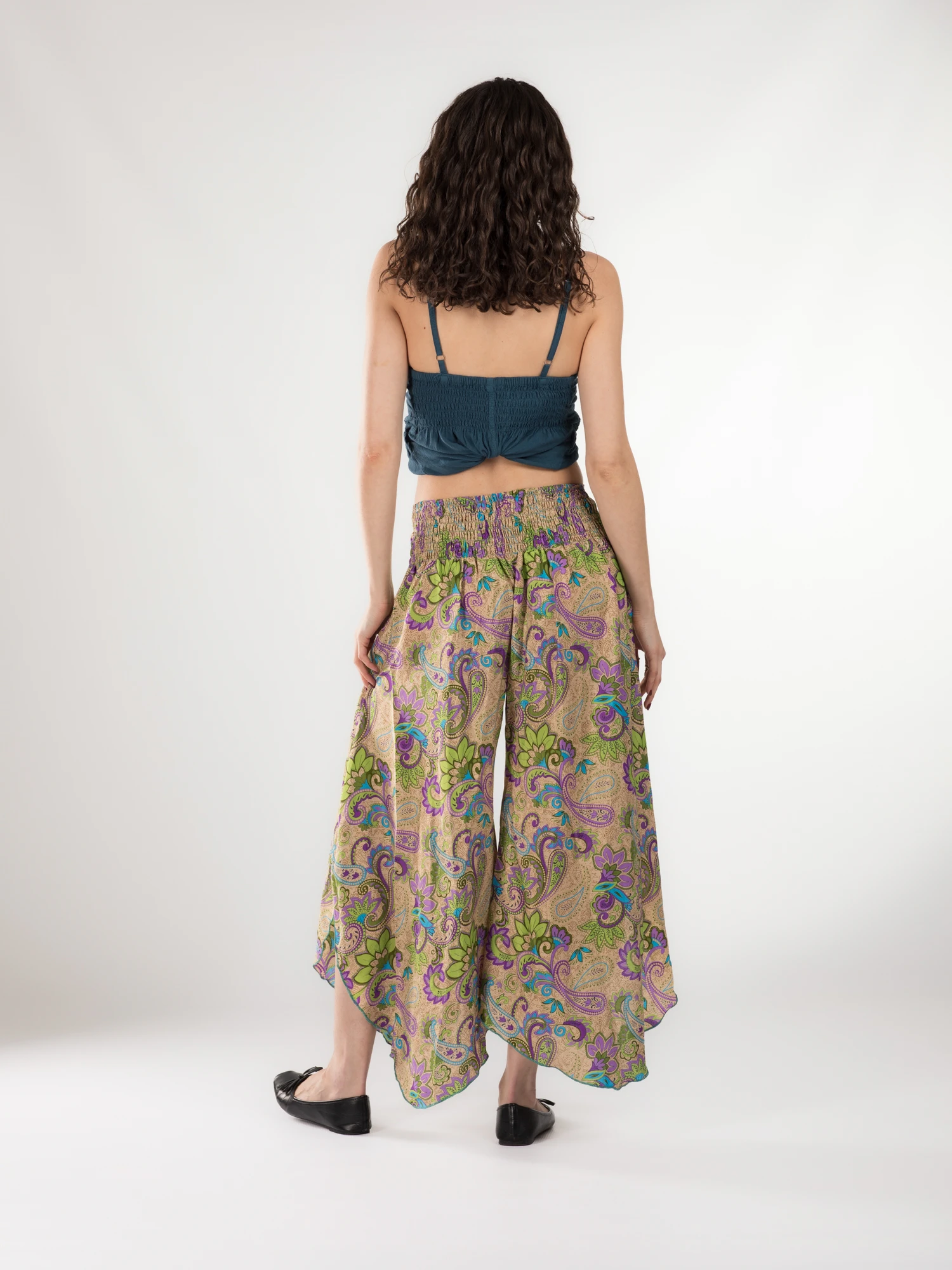 Pantaloni Petal Tips din material fluid - Model 85 [5]