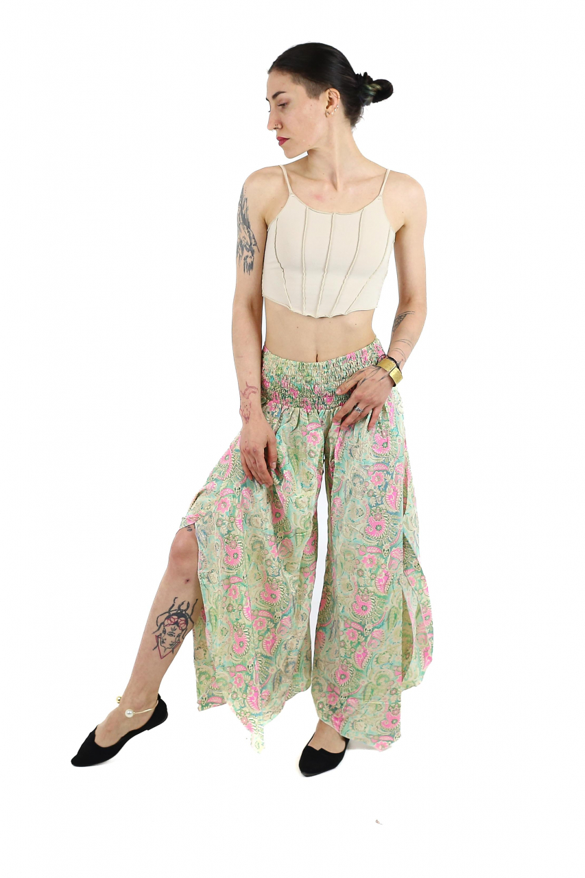 Pantaloni Petal Tips din material fluid - Model 3 [4]