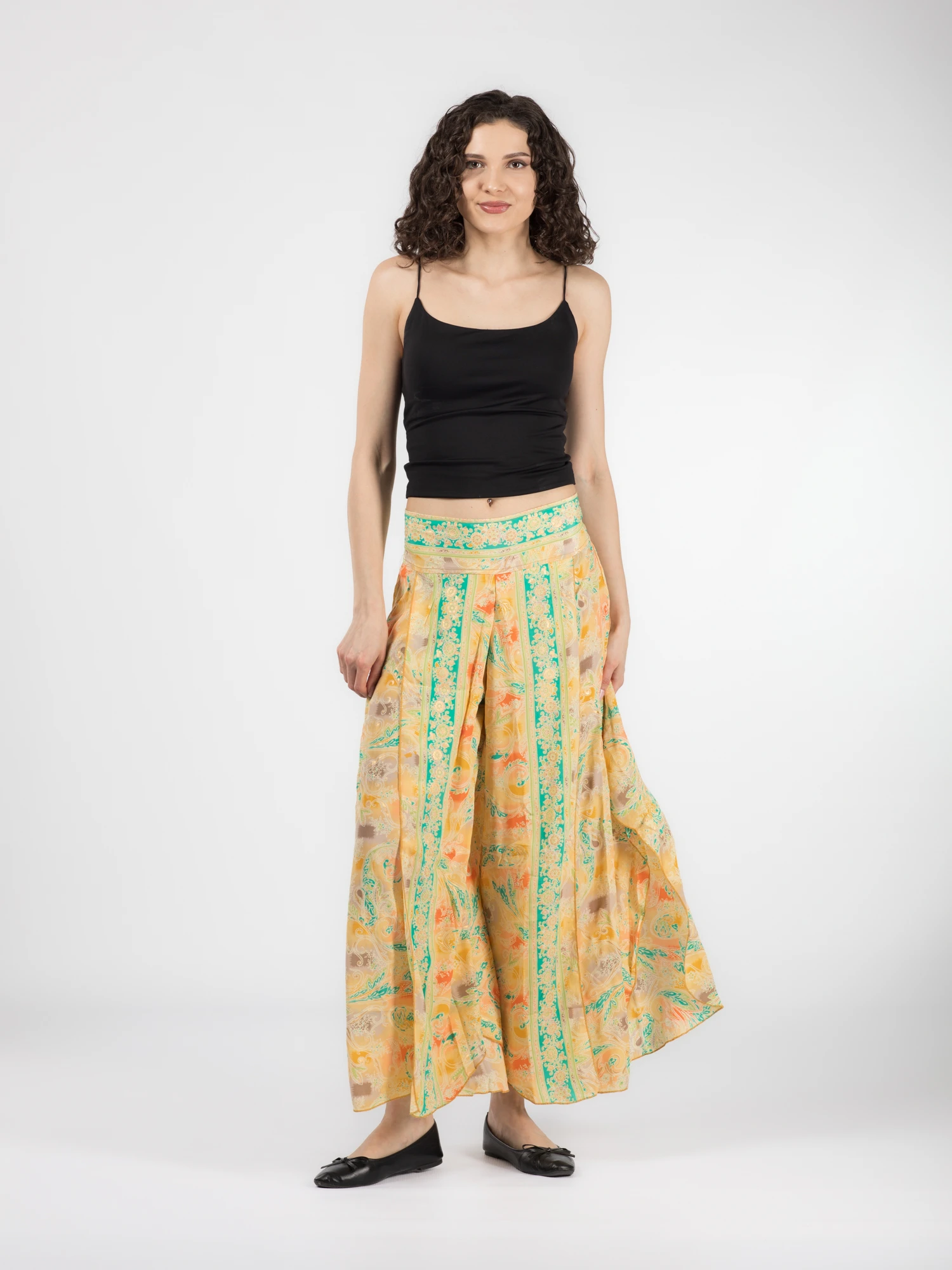Pantaloni petrecuți din material fluid cu print și fir auriu - Model 27 [6]