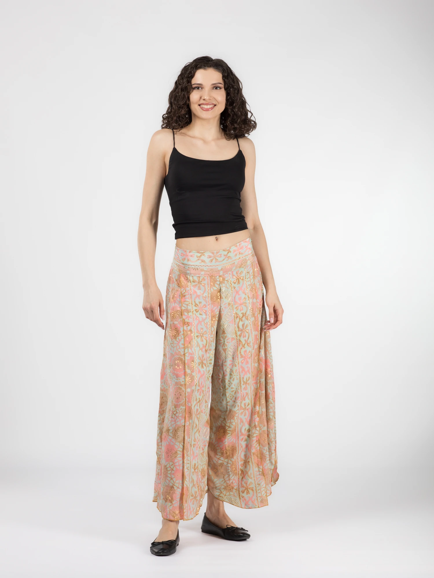 Pantaloni petrecuți din material fluid cu print și fir auriu - Model 29 [2]