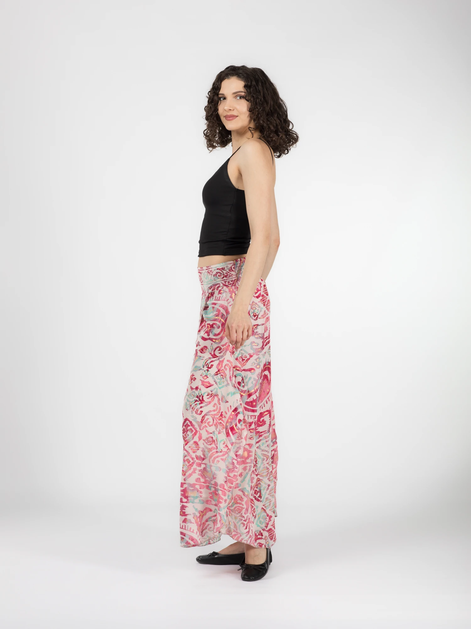 Pantaloni petrecuți din material fluid cu print și fir auriu - Model 30 [3]