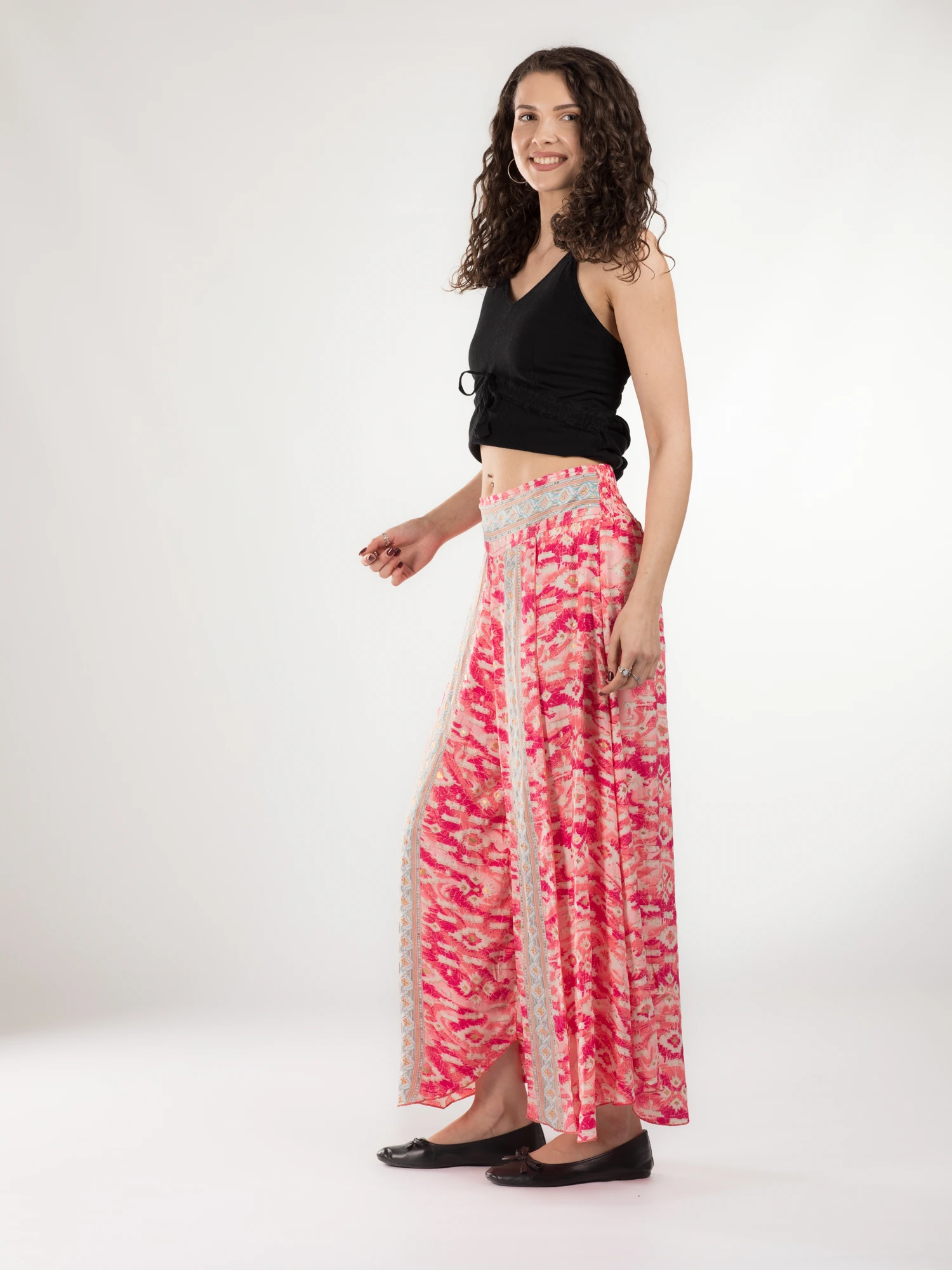 Pantaloni petrecuți din material fluid cu print și fir auriu - Model 32 [3]