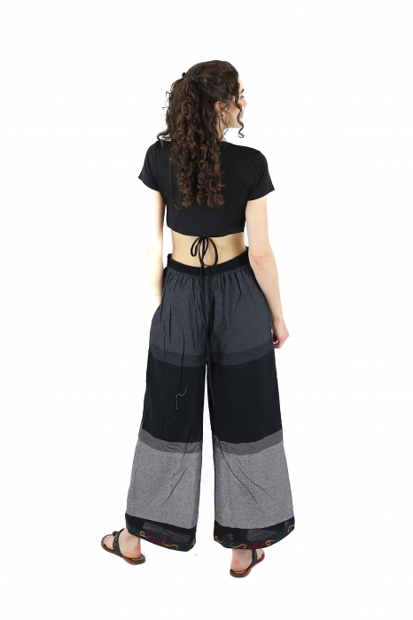 Pantaloni Sary cu broderie - Menta [5]