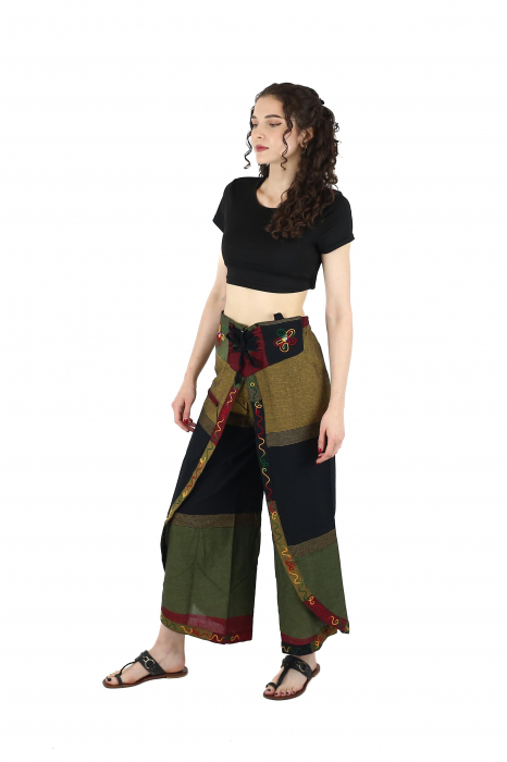 Pantaloni Sary cu broderie - Menta [3]