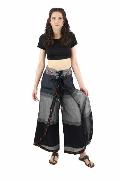 Pantaloni Sary cu broderie - Menta [5]
