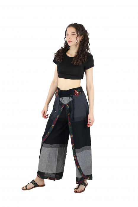 Pantaloni Sary cu broderie - Menta [3]