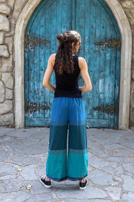 Pantaloni Sary cu broderie - Menta [10]