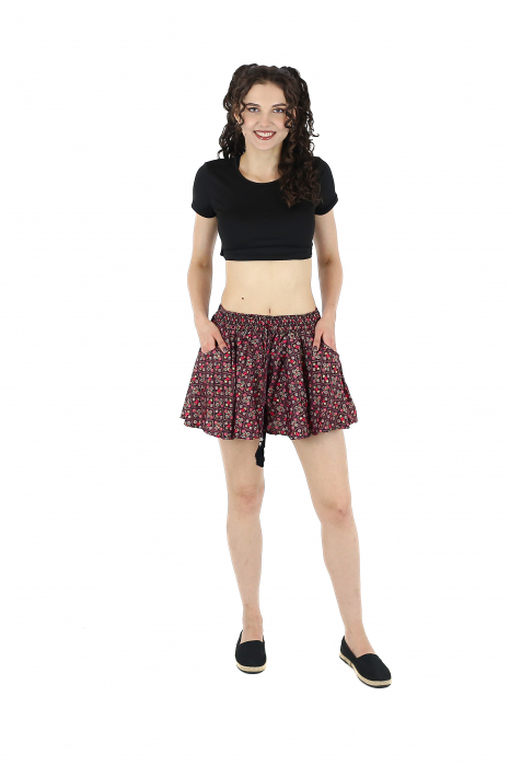 Pantaloni scurti largi cu buzunare si snur reglabil - Model 4 [5]