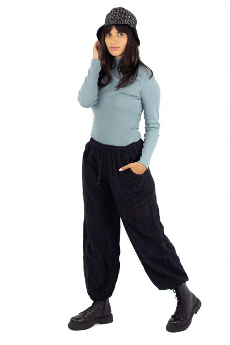 Pantaloni sport cu elastic pe picior - Negru [4]