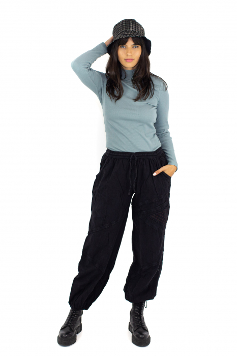 Pantaloni sport cu elastic pe picior - Negru [2]