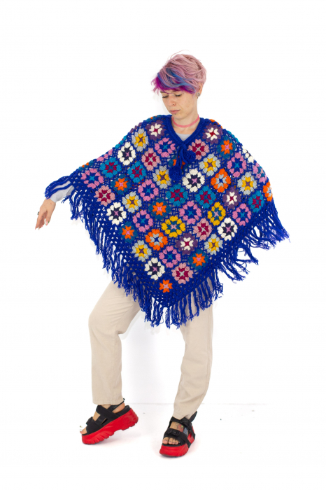 Poncho crosetat din lana - Albastru inchis [5]