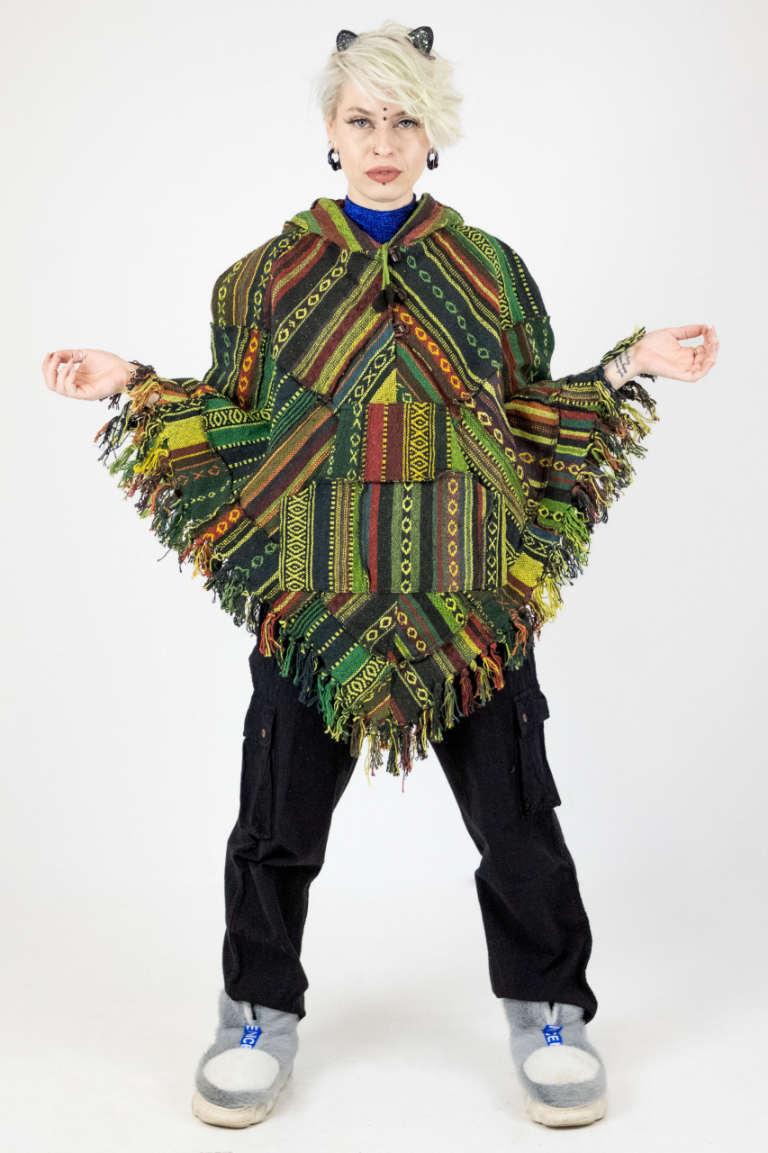 Poncho cu motive gheri si gluga - Verde [1]