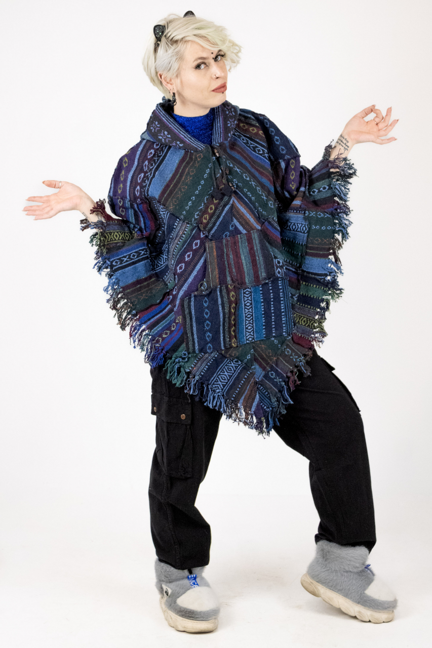 Poncho cu motive gheri si gluga - Verde [4]