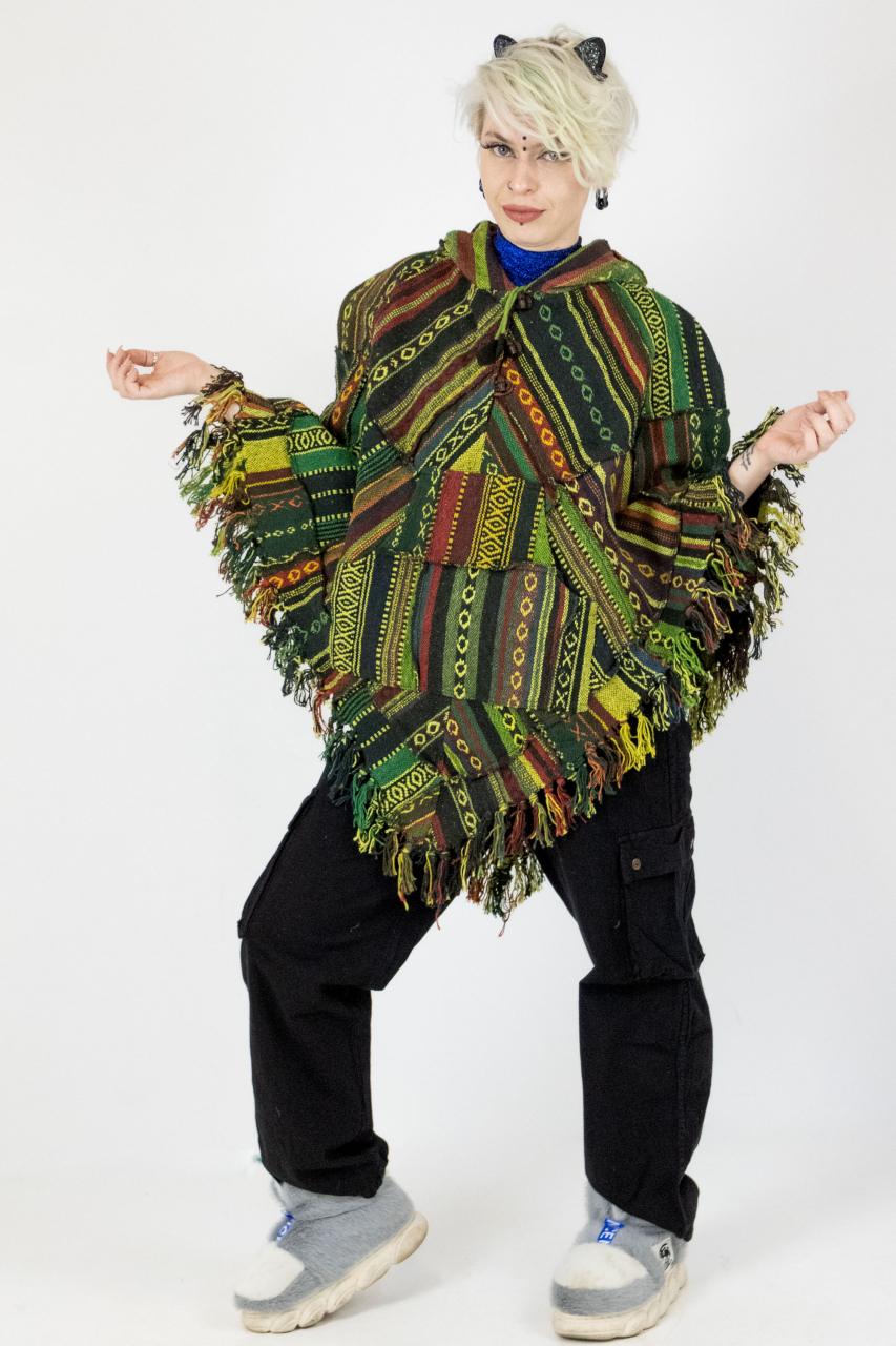 Poncho cu motive gheri si gluga - Verde [4]
