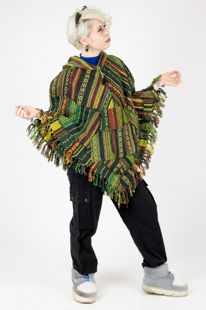 Poncho cu motive gheri si gluga - Verde [2]