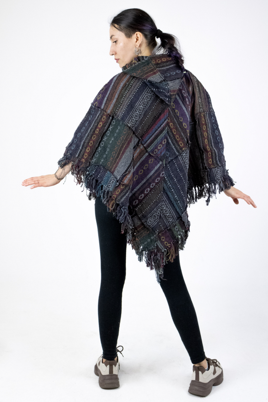Poncho cu motive gheri si gluga - Verde [2]