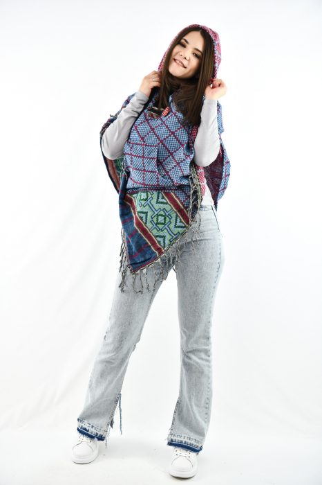 Poncho Model Aztec - Negru cu Rosu [6]