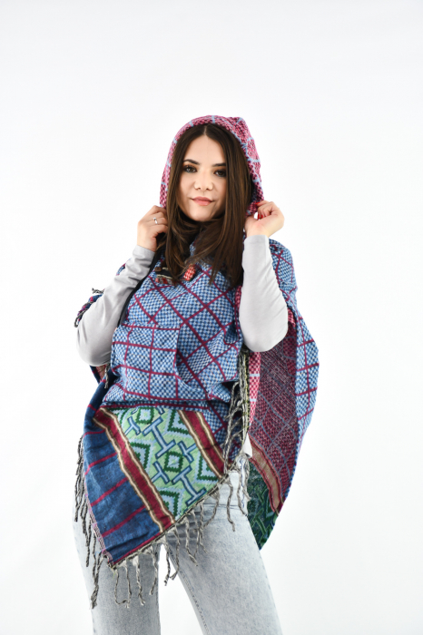Poncho Model Aztec - Negru cu Rosu [5]