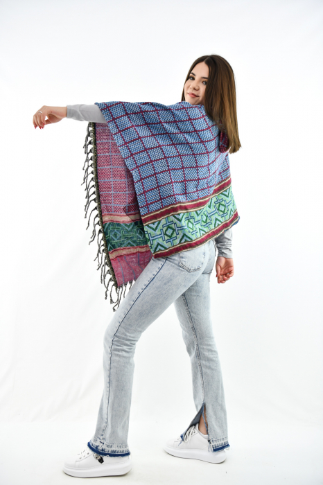 Poncho Model Aztec - Negru cu Rosu [4]