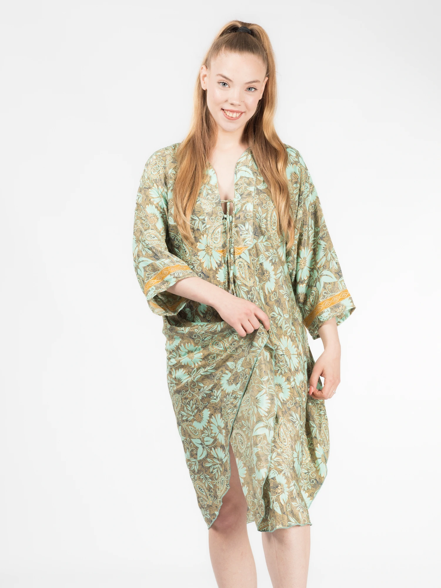 Rochie boho asimetrică din material fluid cu print și detalii aurii - Model 3 [6]