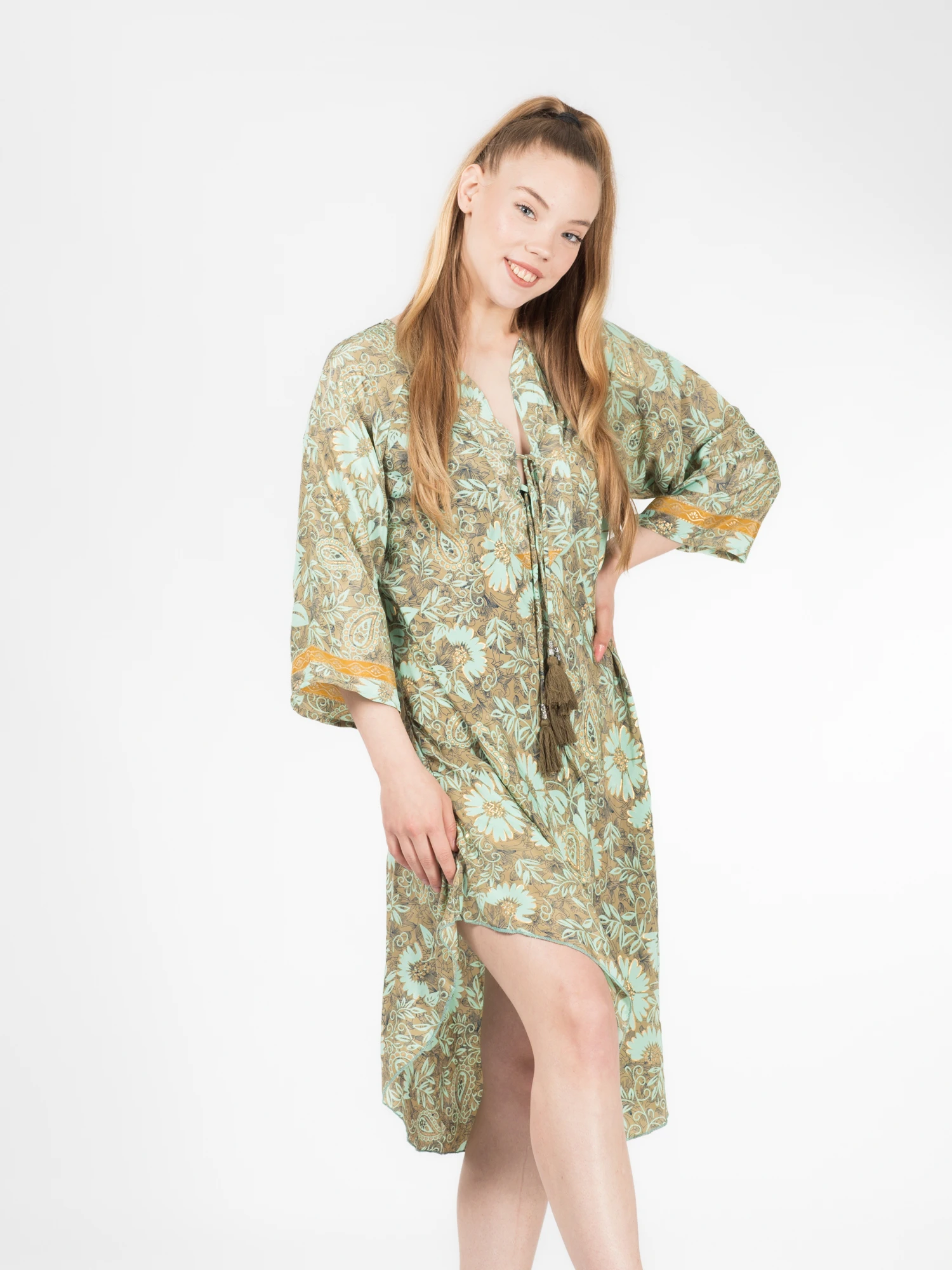 Rochie boho asimetrică din material fluid cu print și detalii aurii - Model 3 [5]