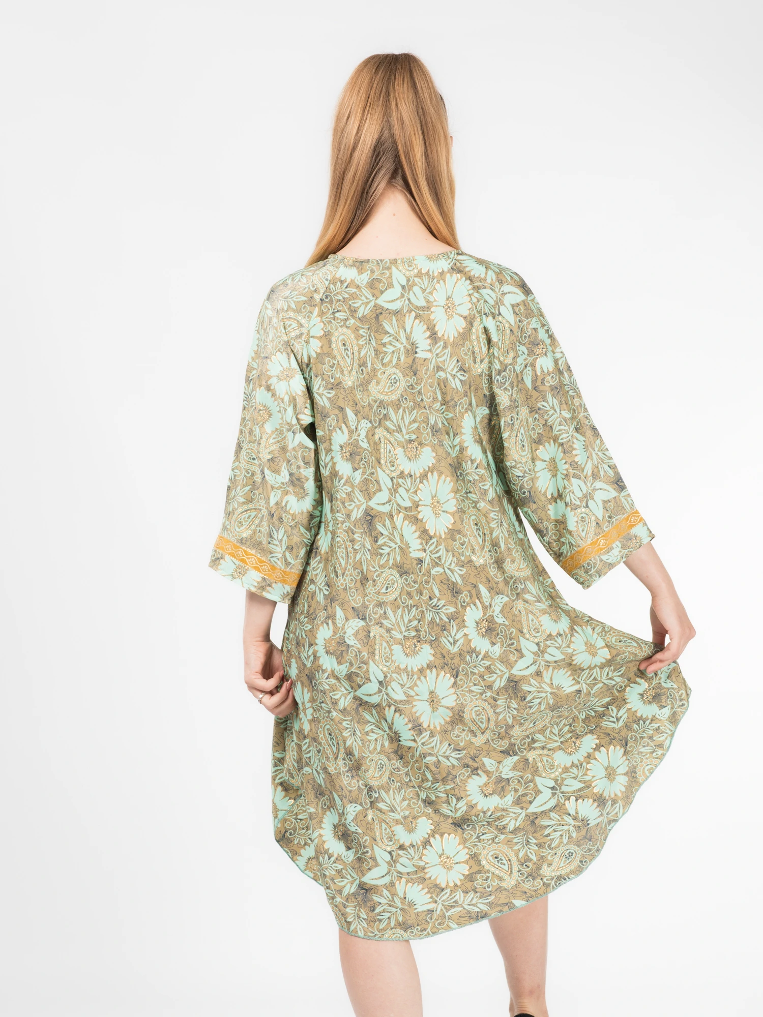 Rochie boho asimetrică din material fluid cu print și detalii aurii - Model 3 [3]