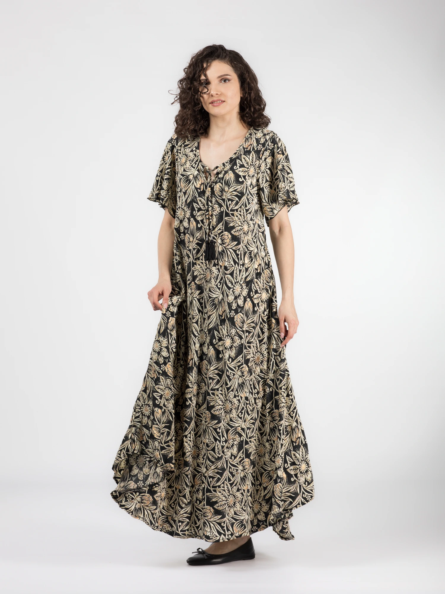 Rochie boho lejeră din material fluid cu detalii aurii - Model 1 [5]