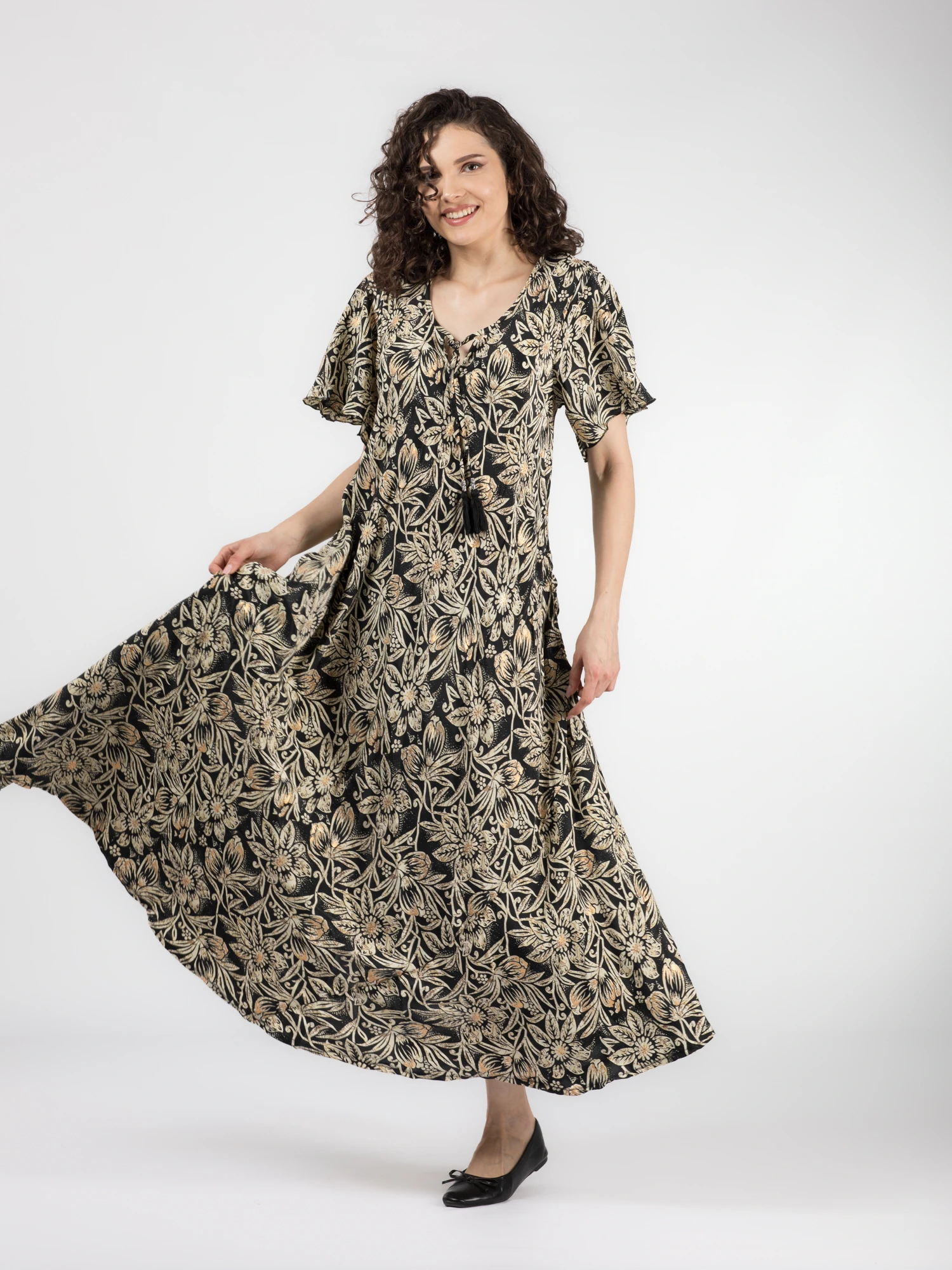 Rochie boho lejeră din material fluid cu detalii aurii - Model 1 [6]