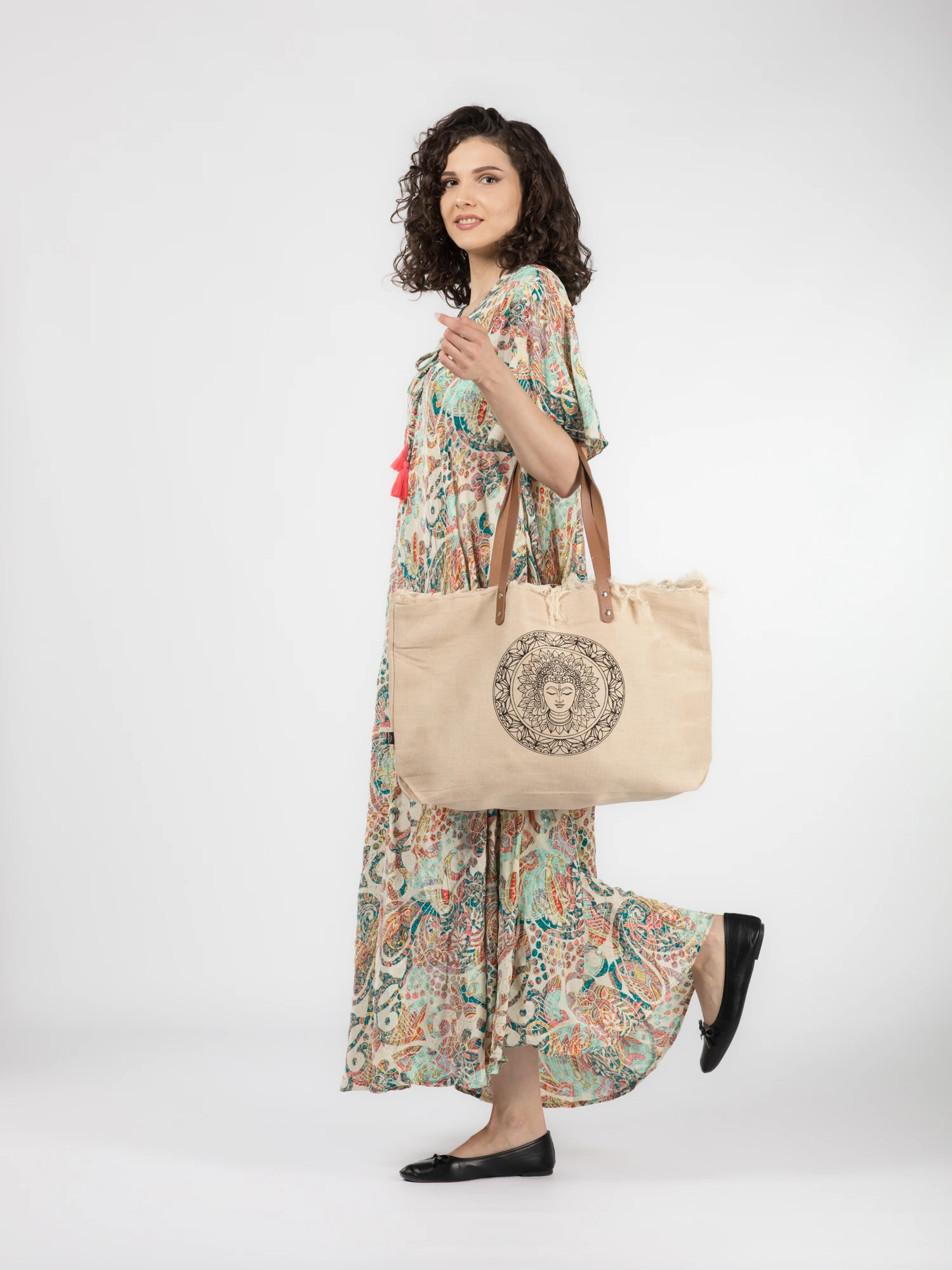 Rochie boho lejeră din material fluid cu detalii aurii - Model 2 [5]