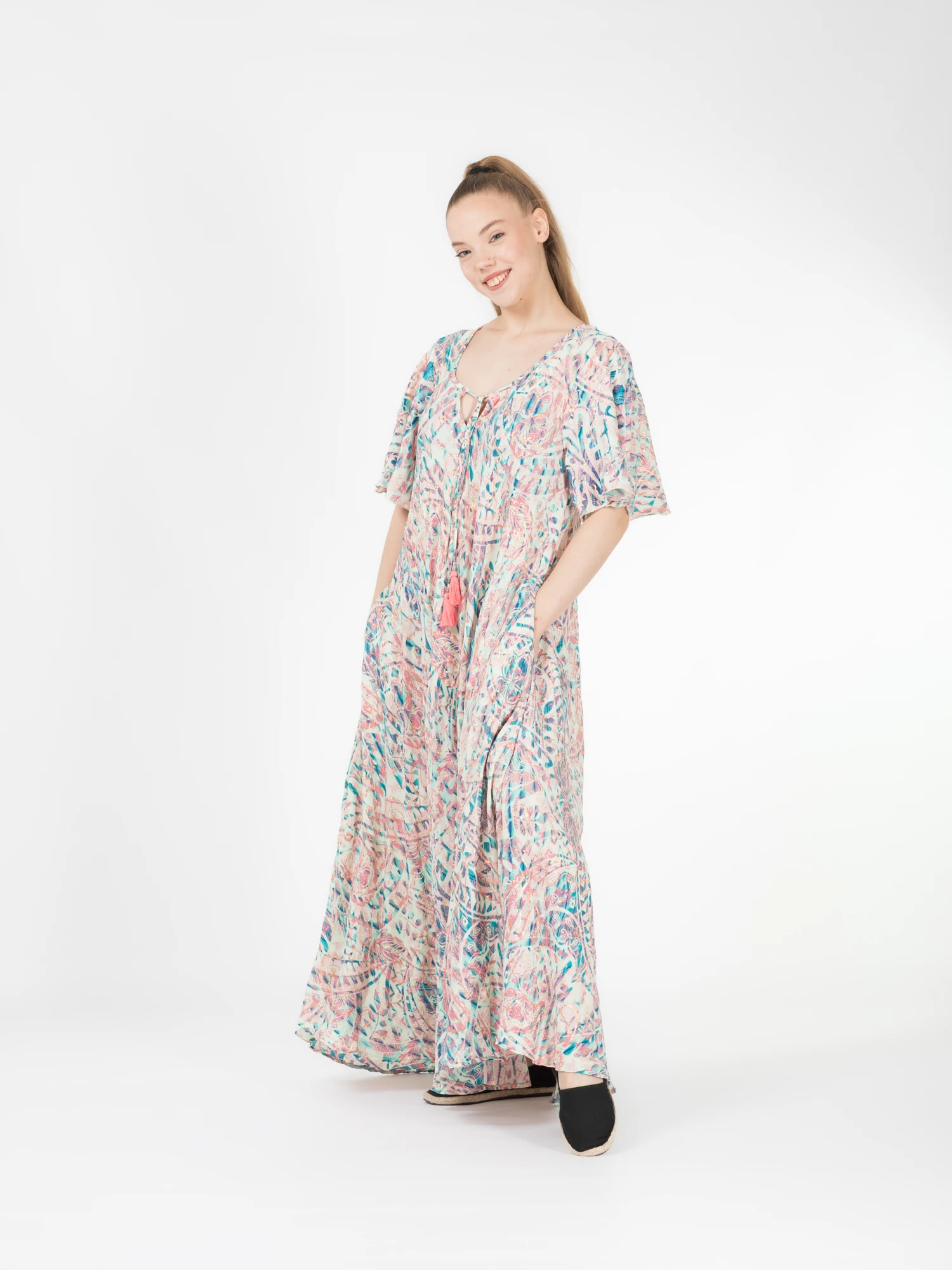 Rochie boho lejeră din material fluid cu detalii aurii - Model 3 [6]