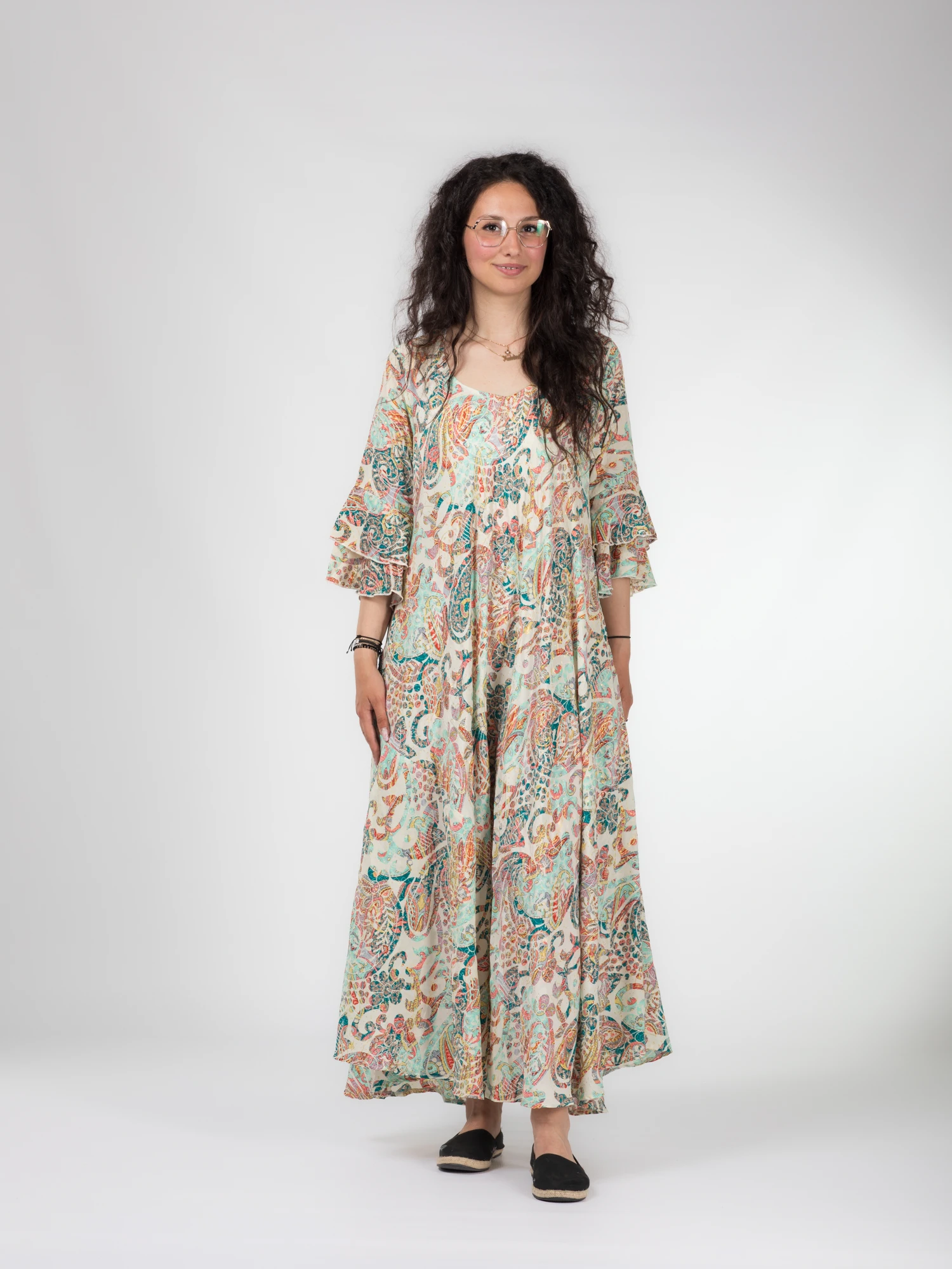 Rochie boho lejeră din material fluid cu fir auriu și mâneci scurte cu volănașe - Model 4 [2]